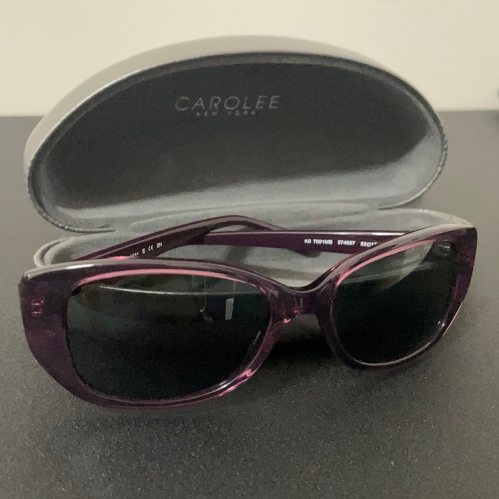 Carolee New York Transparent Purple Sunglasses with case
